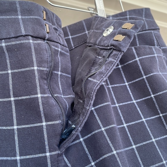 OLD NAVY High Waisted Pixie Pants in Windowpane Print with Secret Slim Pockets - Picture 7 of 11